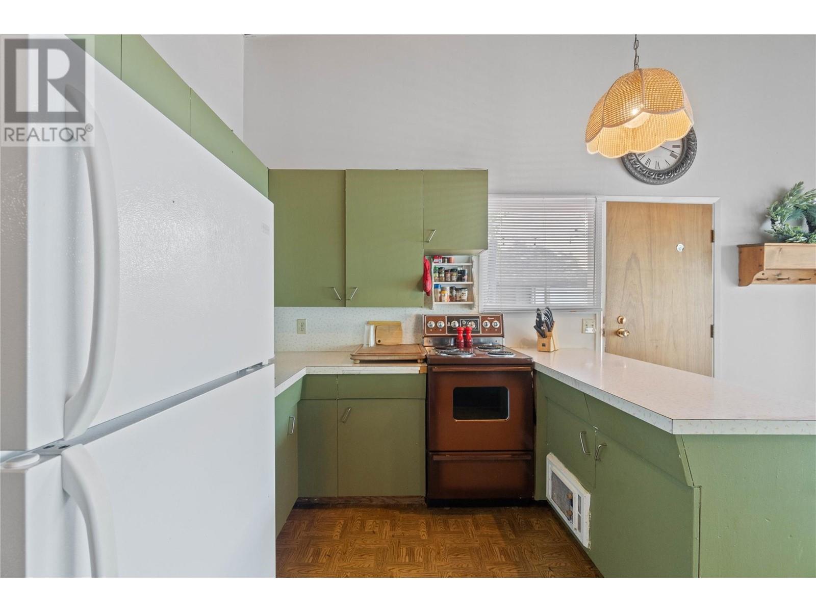 4750 Sunnybrae Canoe Point Road, Tappen