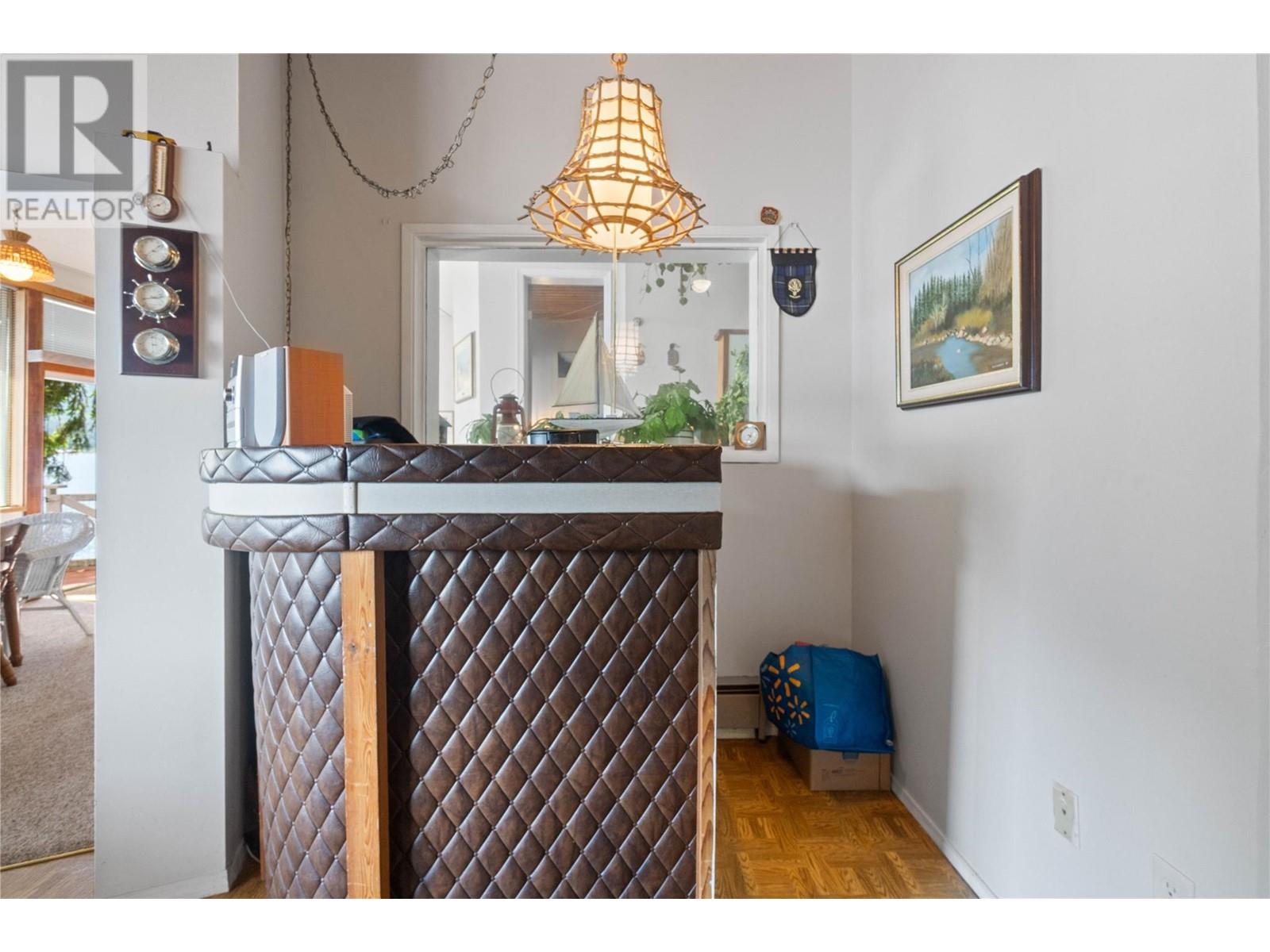 4750 Sunnybrae Canoe Point Road, Tappen