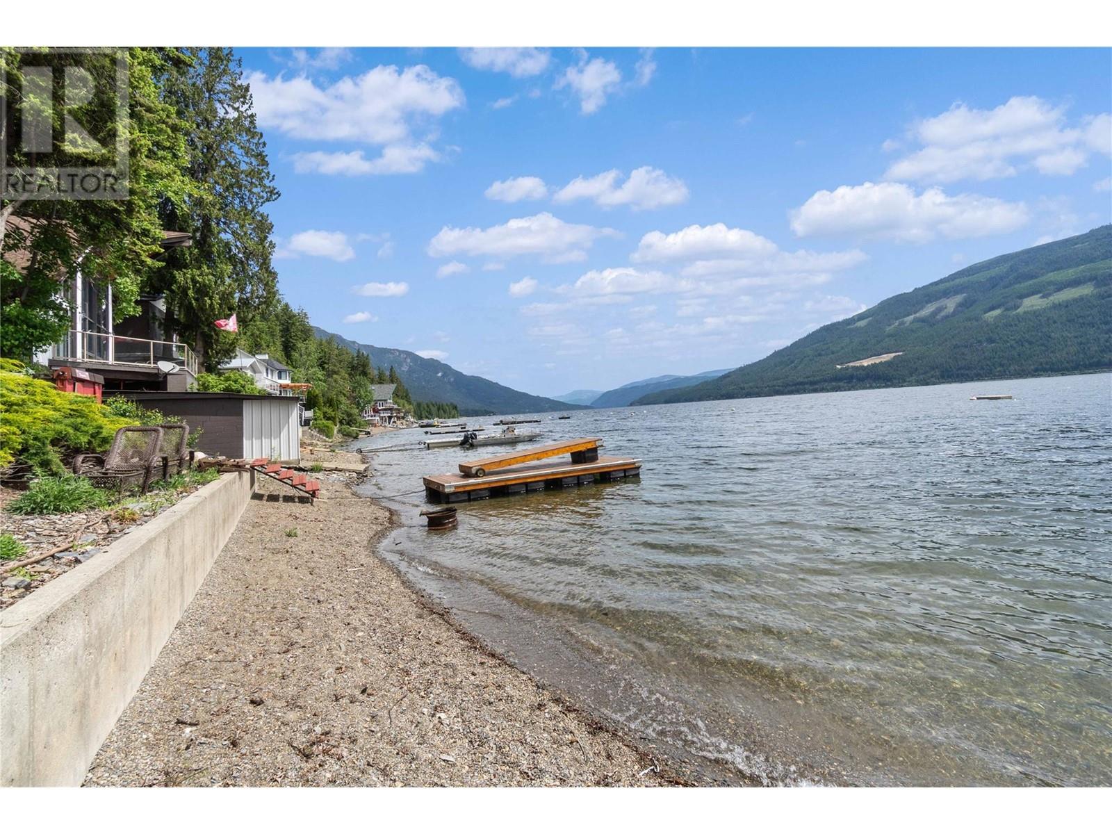 4750 Sunnybrae Canoe Point Road, Tappen
