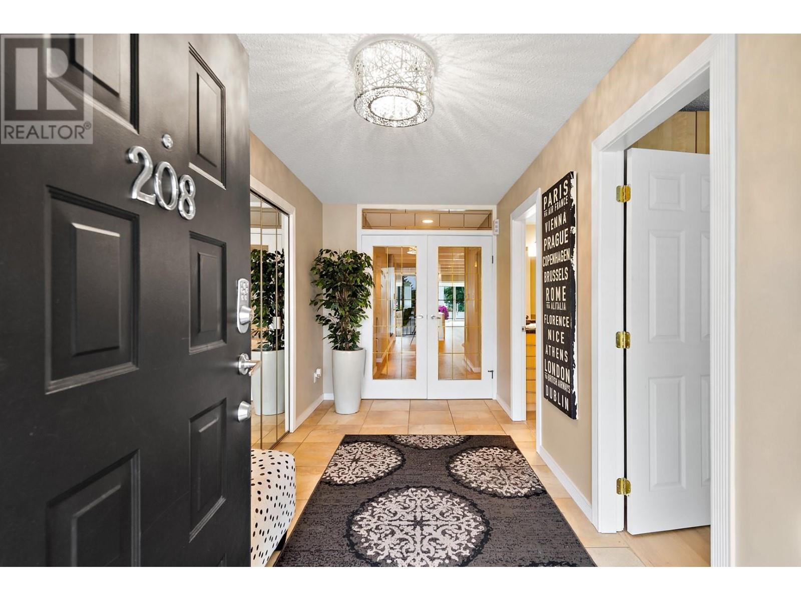 208 2900 Abbott Street, Kelowna
