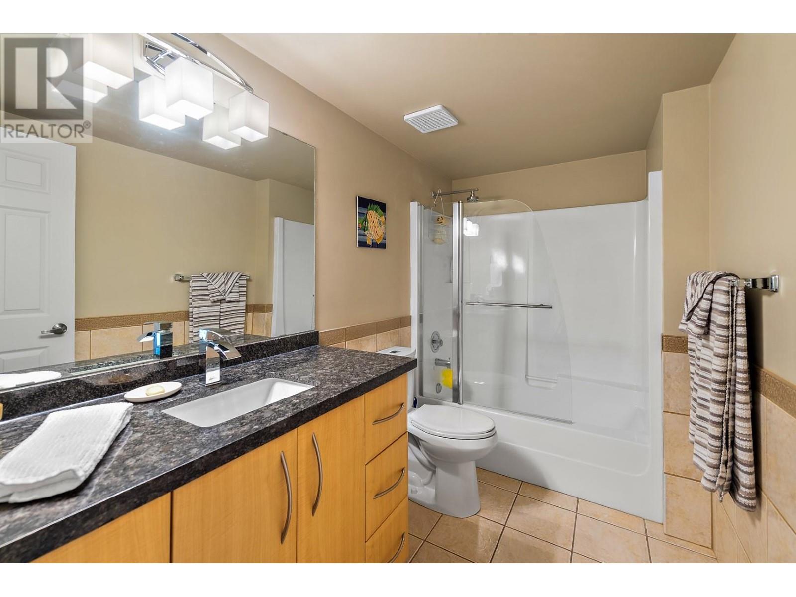 208 2900 Abbott Street, Kelowna