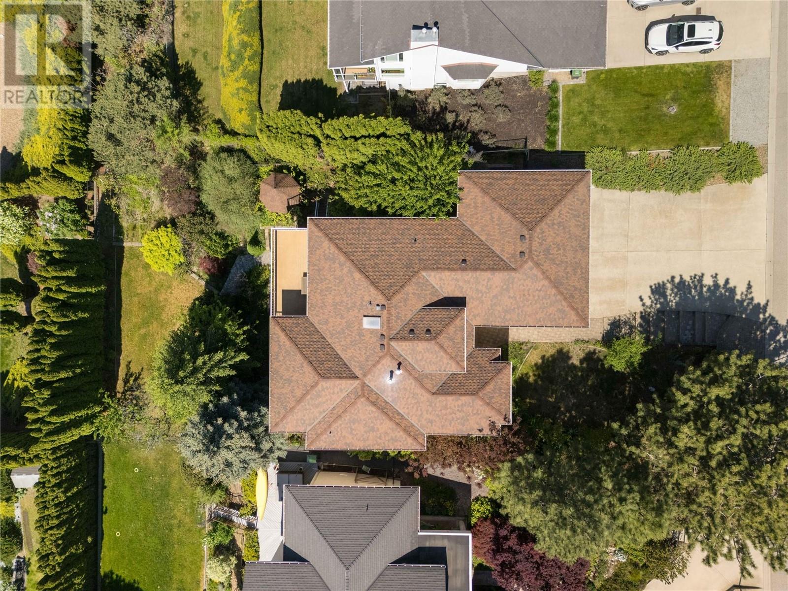 Photo 5 of 740 Royal Pine Drive, Kelowna BC