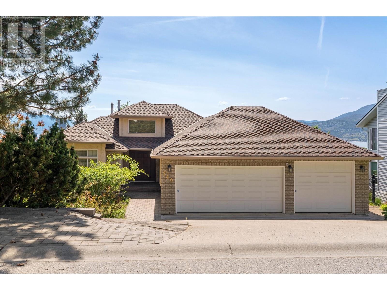  740 ROYAL PINE Drive, Kelowna