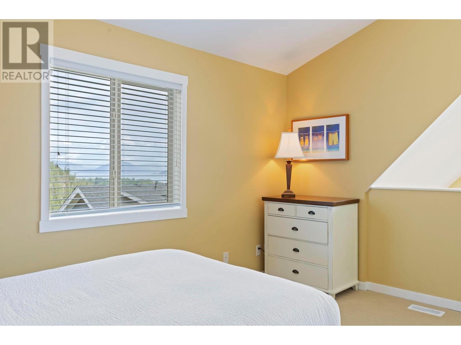  6815 Santiago Loop, Kelowna