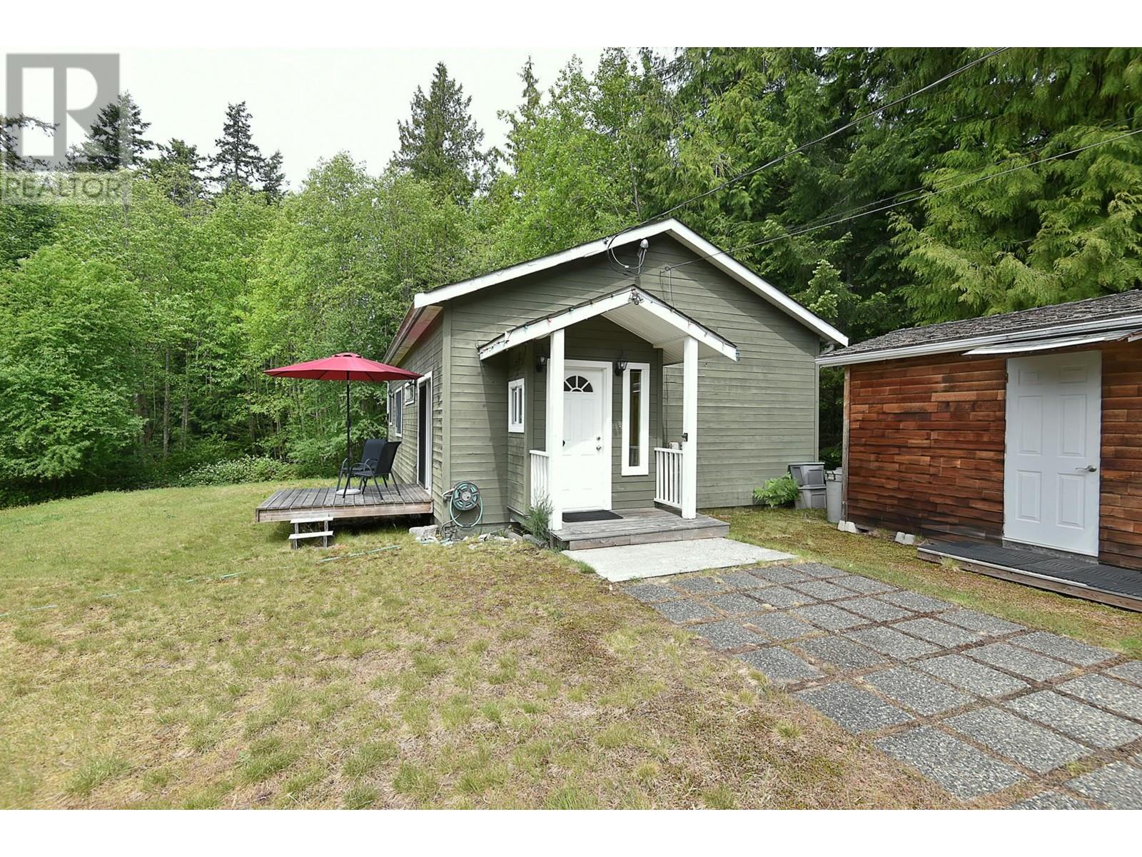 1377 ROBERTS CREEK ROAD, Roberts Creek