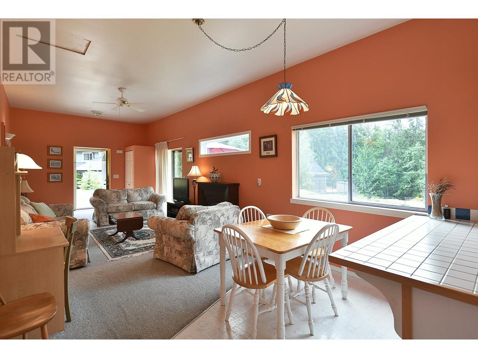 1377 ROBERTS CREEK ROAD, Roberts Creek