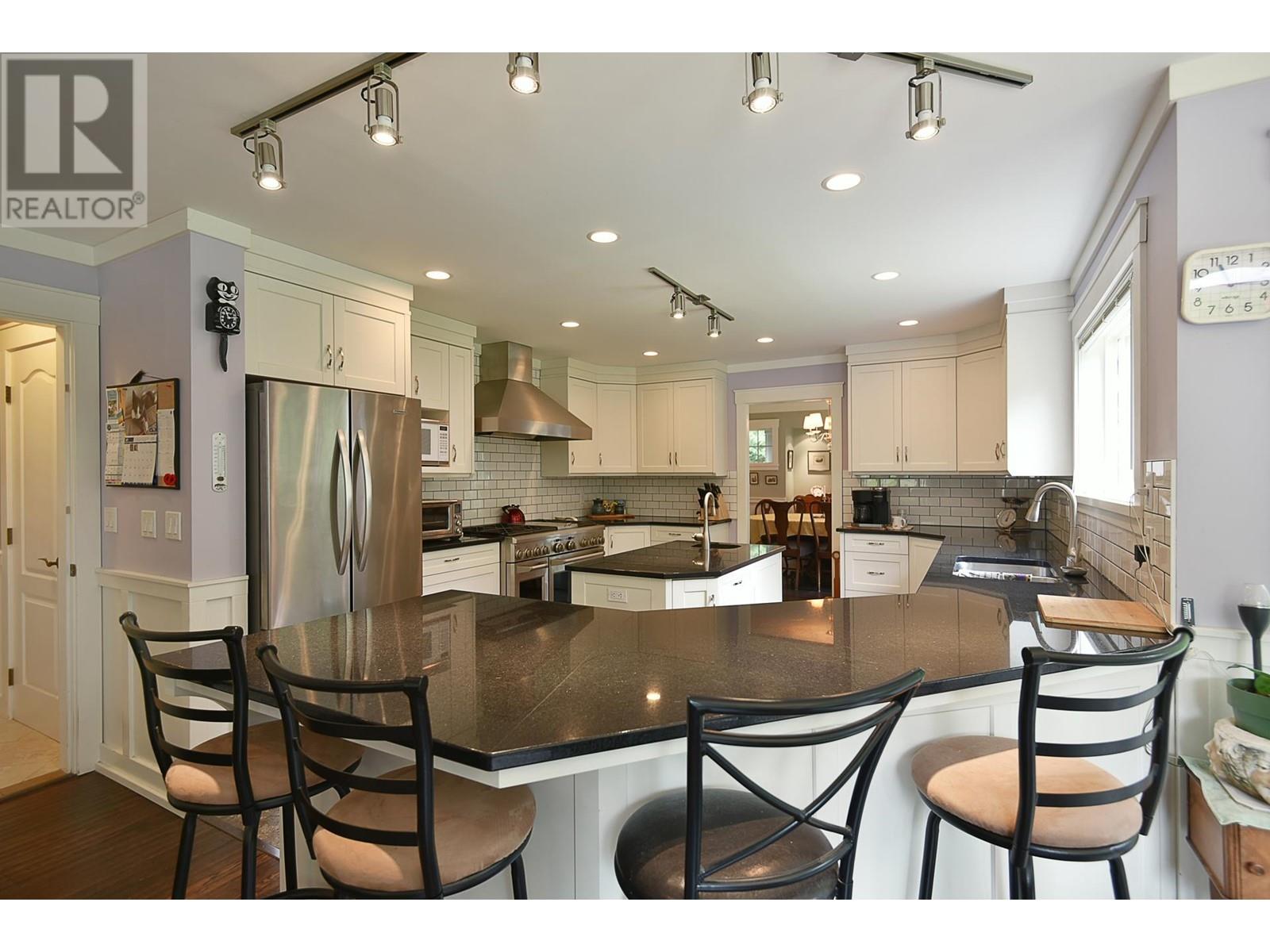 1377 ROBERTS CREEK ROAD, Roberts Creek