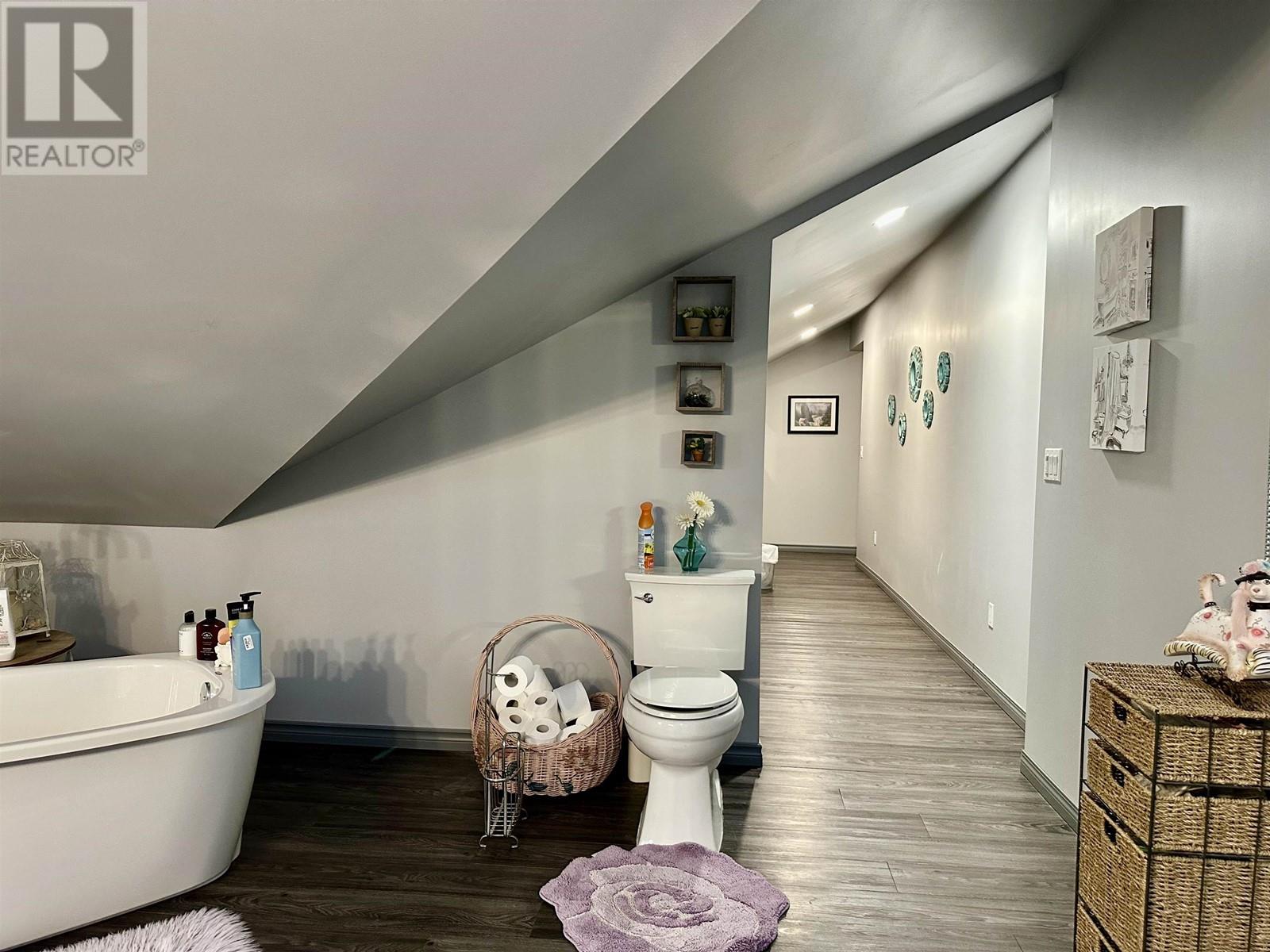 2301 MACKENZIE 20 HIGHWAY - 30