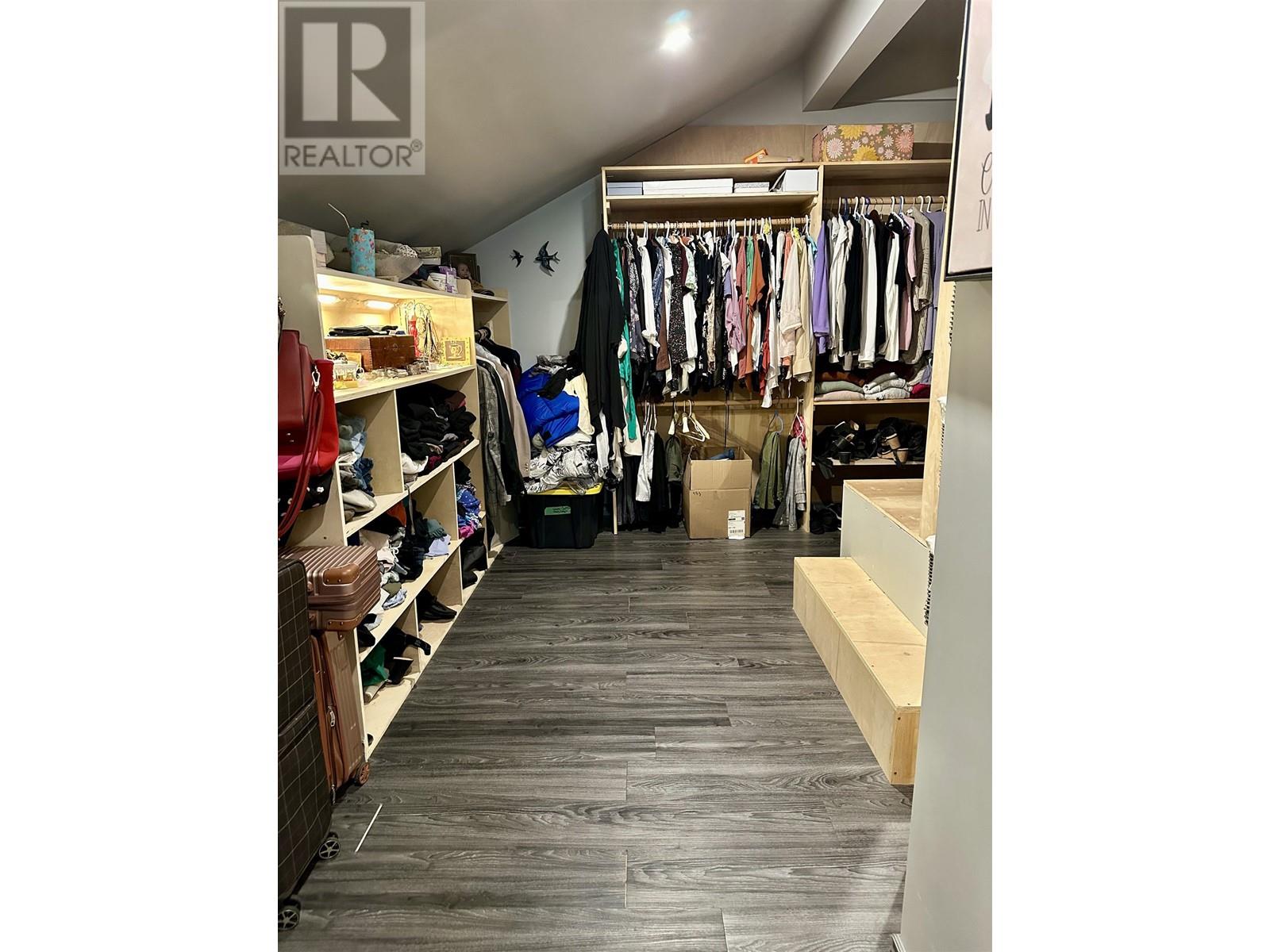 2301 MACKENZIE 20 HIGHWAY - 28