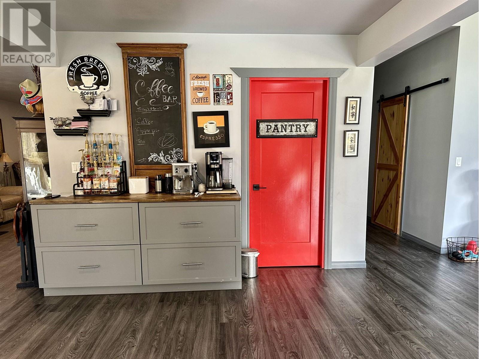 2301 MACKENZIE 20 HIGHWAY - 20