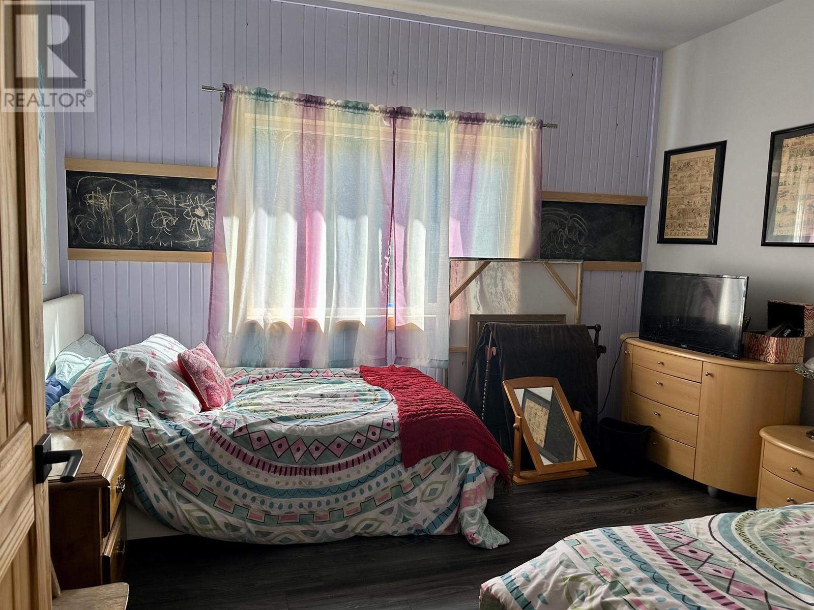 2301 MACKENZIE 20 HIGHWAY - 23