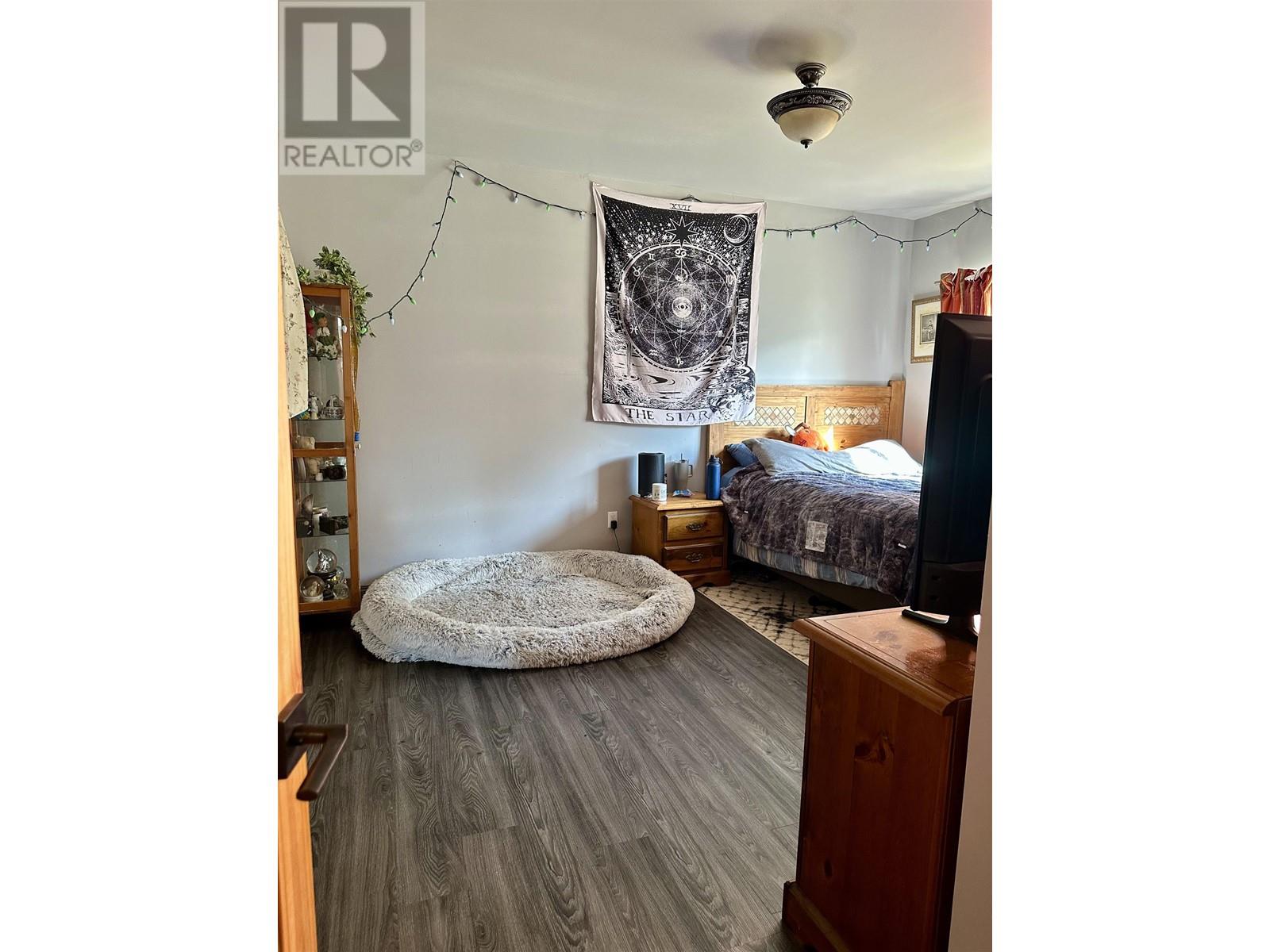 2301 MACKENZIE 20 HIGHWAY - 22