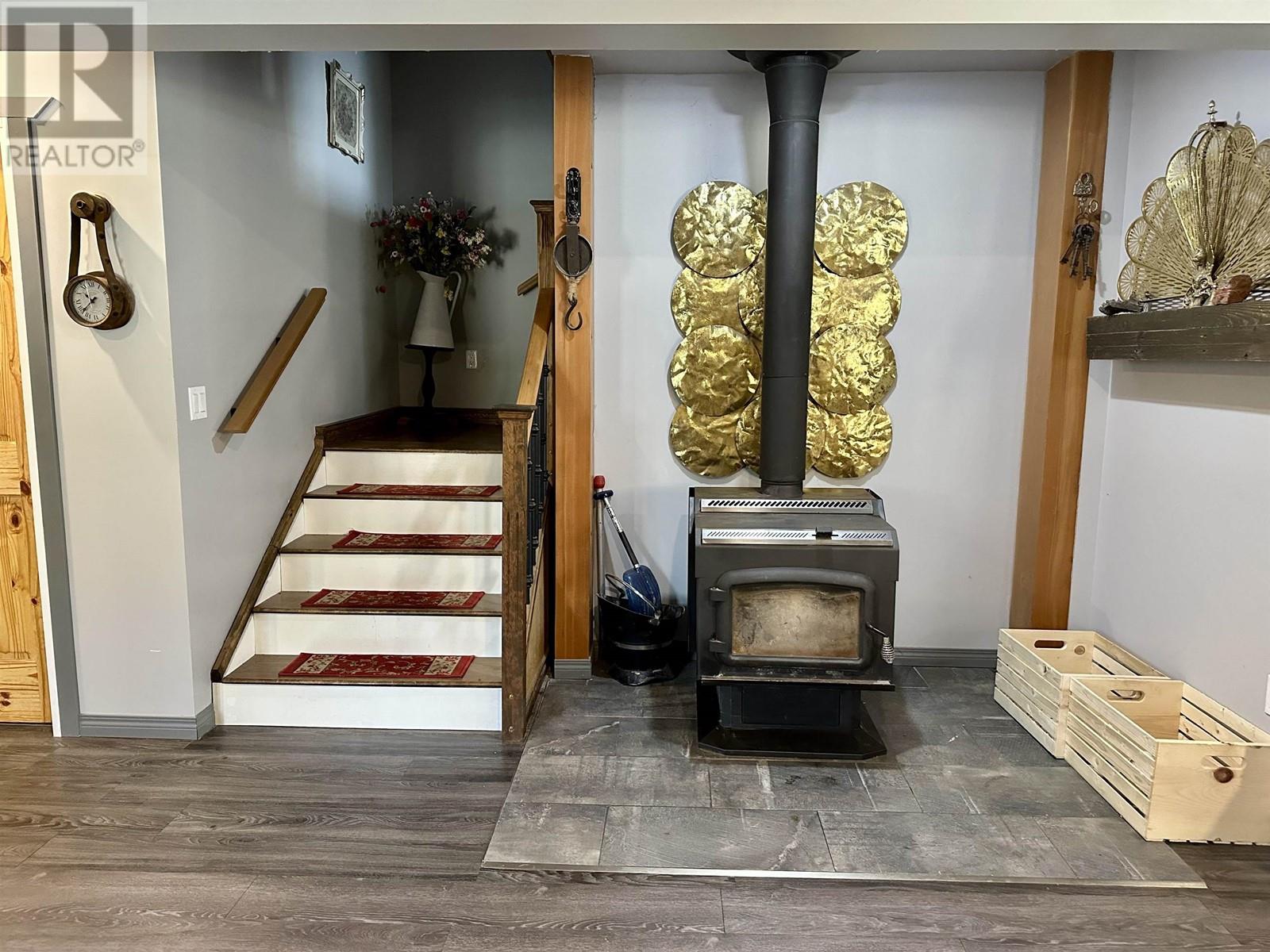 2301 MACKENZIE 20 HIGHWAY - 13