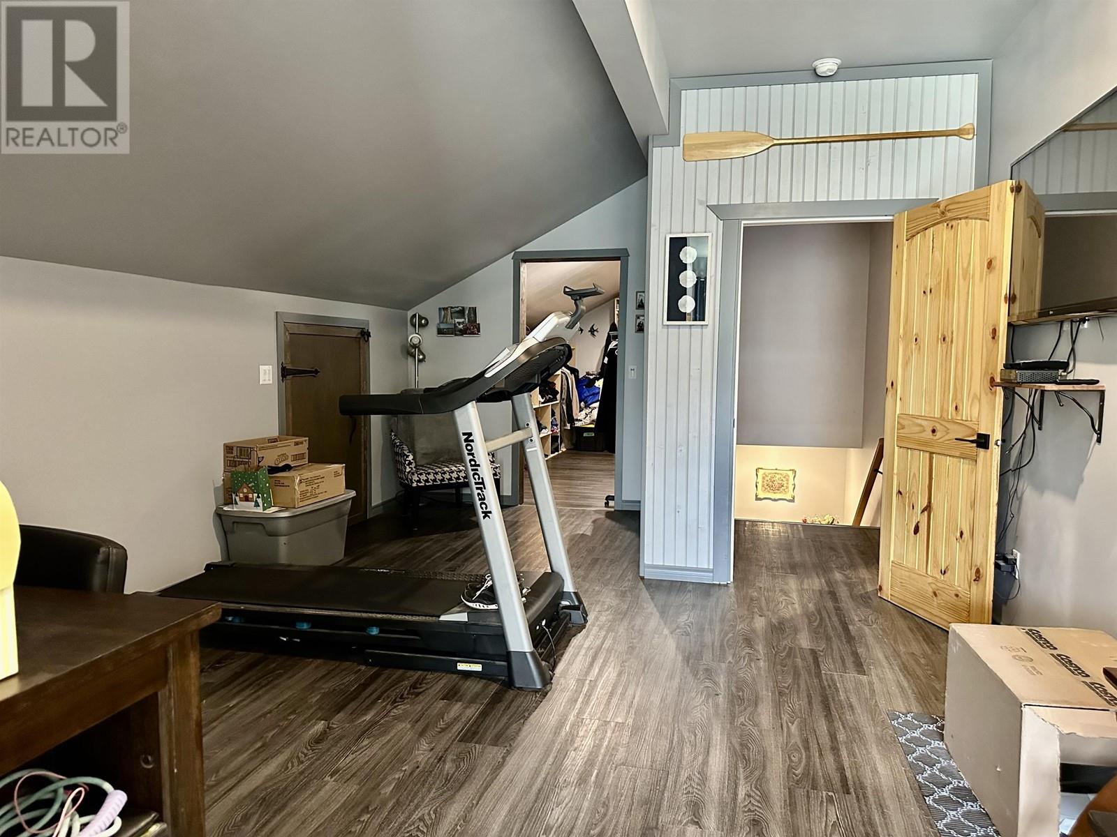 2301 MACKENZIE 20 HIGHWAY - 27