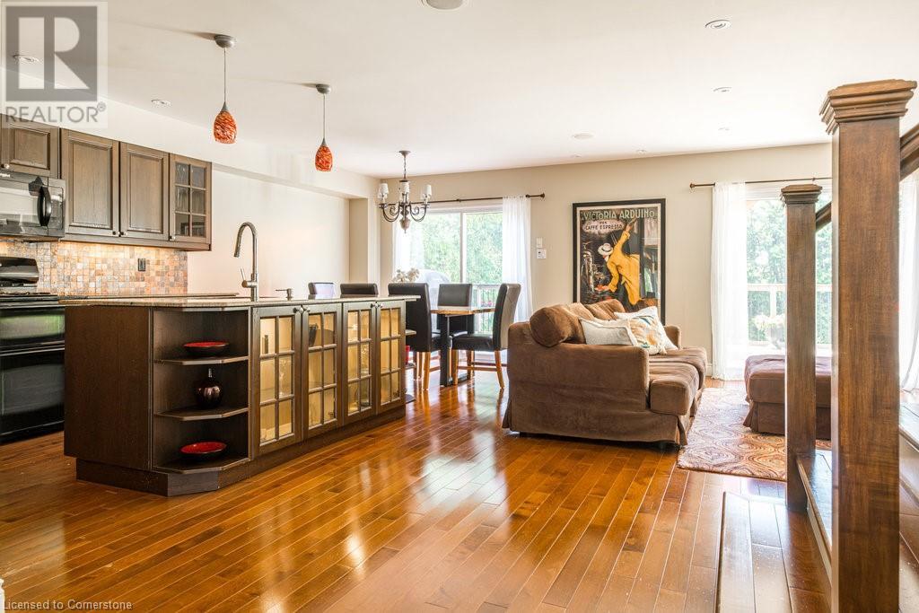 Photo 11 of 330 Strathcona Drive, Burlington ON