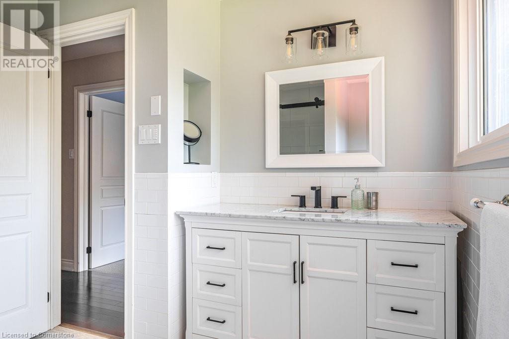 Photo 34 of 330 Strathcona Drive, Burlington ON