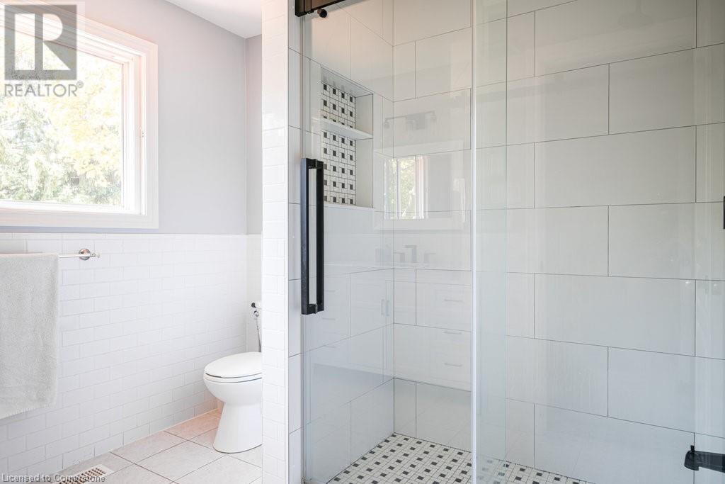 Photo 33 of 330 Strathcona Drive, Burlington ON