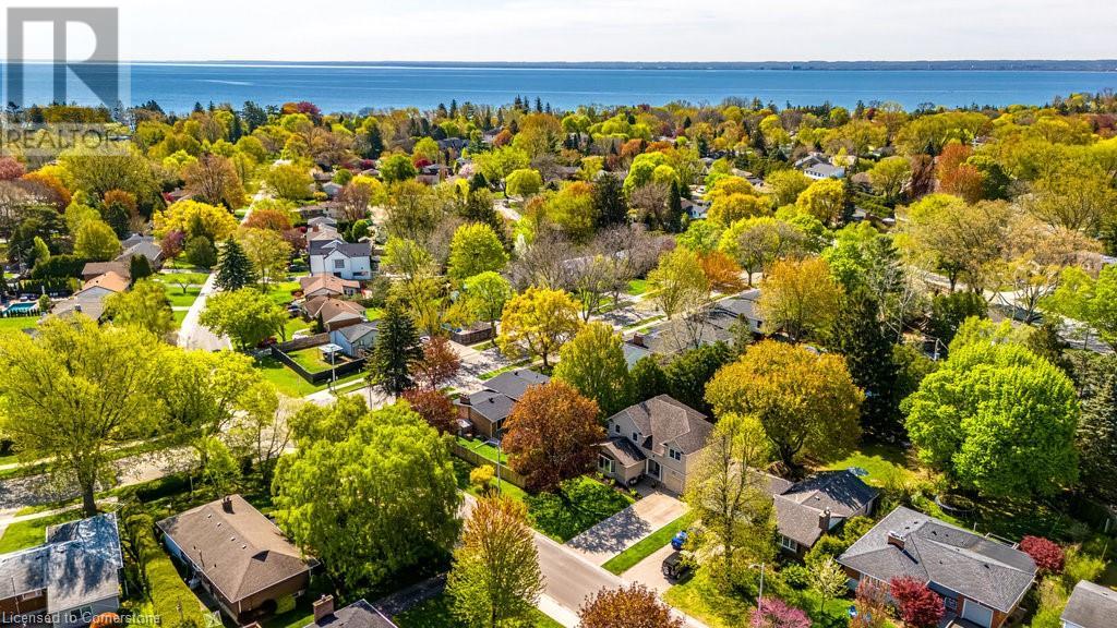 Photo 48 of 330 Strathcona Drive, Burlington ON
