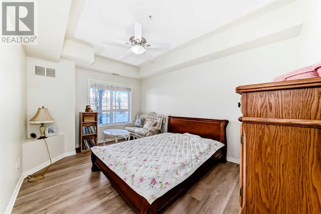 Single Family House for Sale in   Sierra Morena Landing SW Signal Hill Calgary 