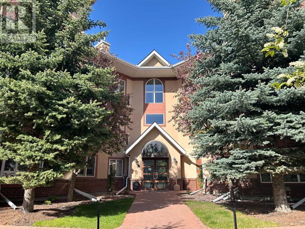 121, 30 Sierra Morena Landing SW, Calgary, Alberta