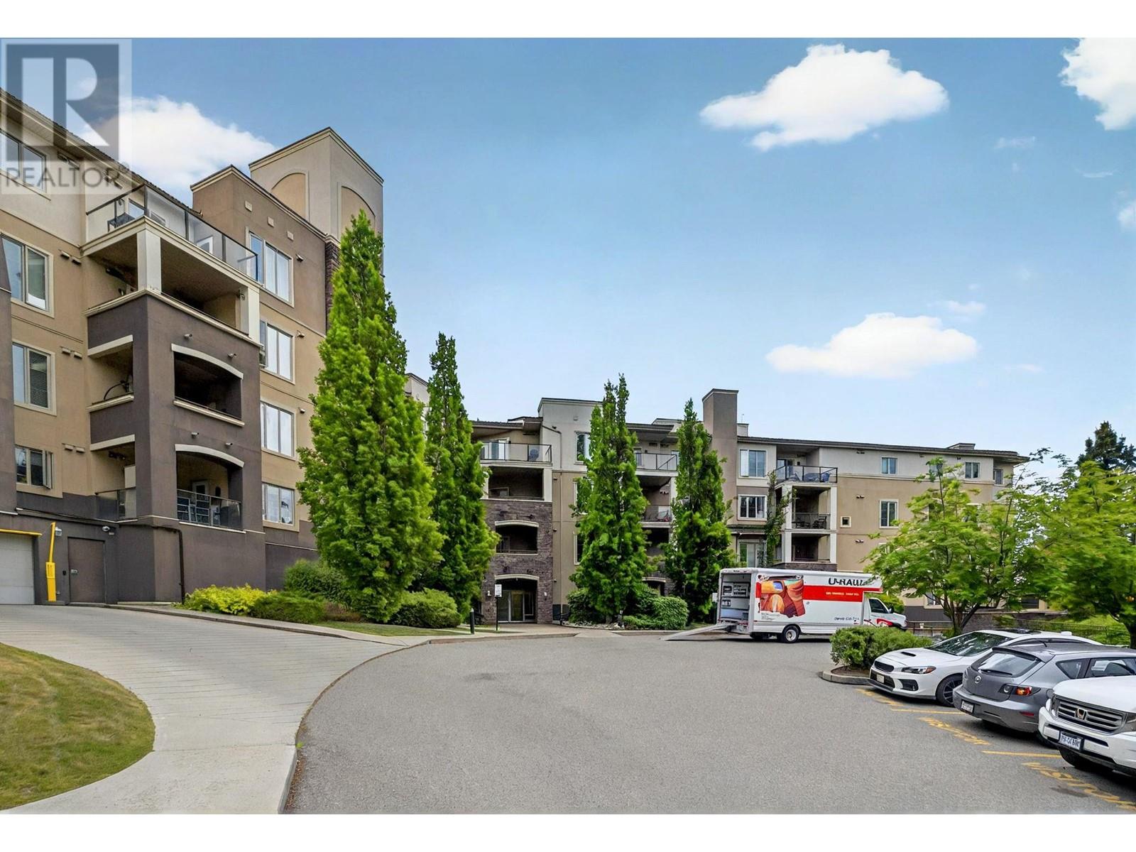 2206 1873 Country Club Drive, Kelowna