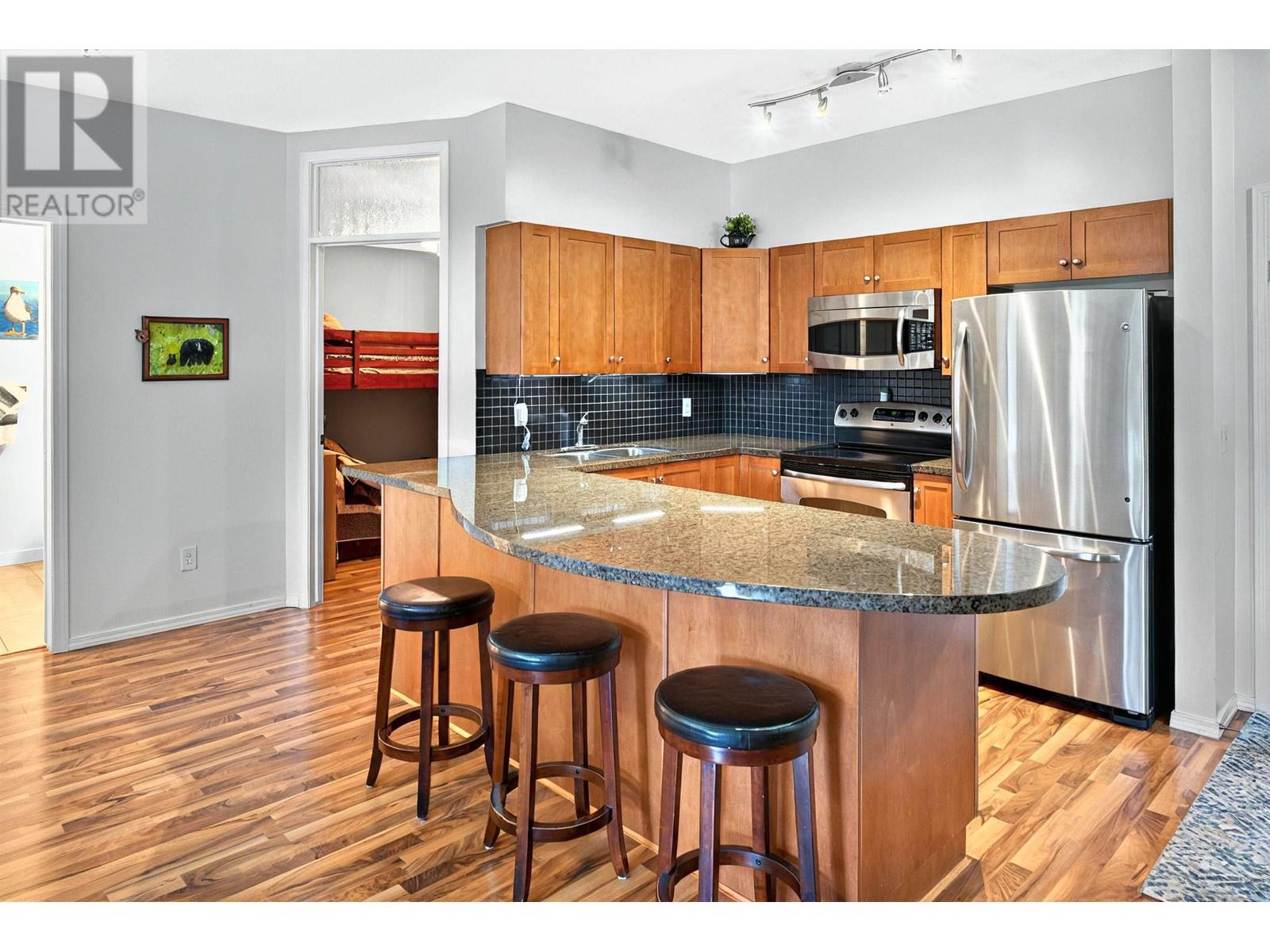 2206 1873 Country Club Drive, Kelowna