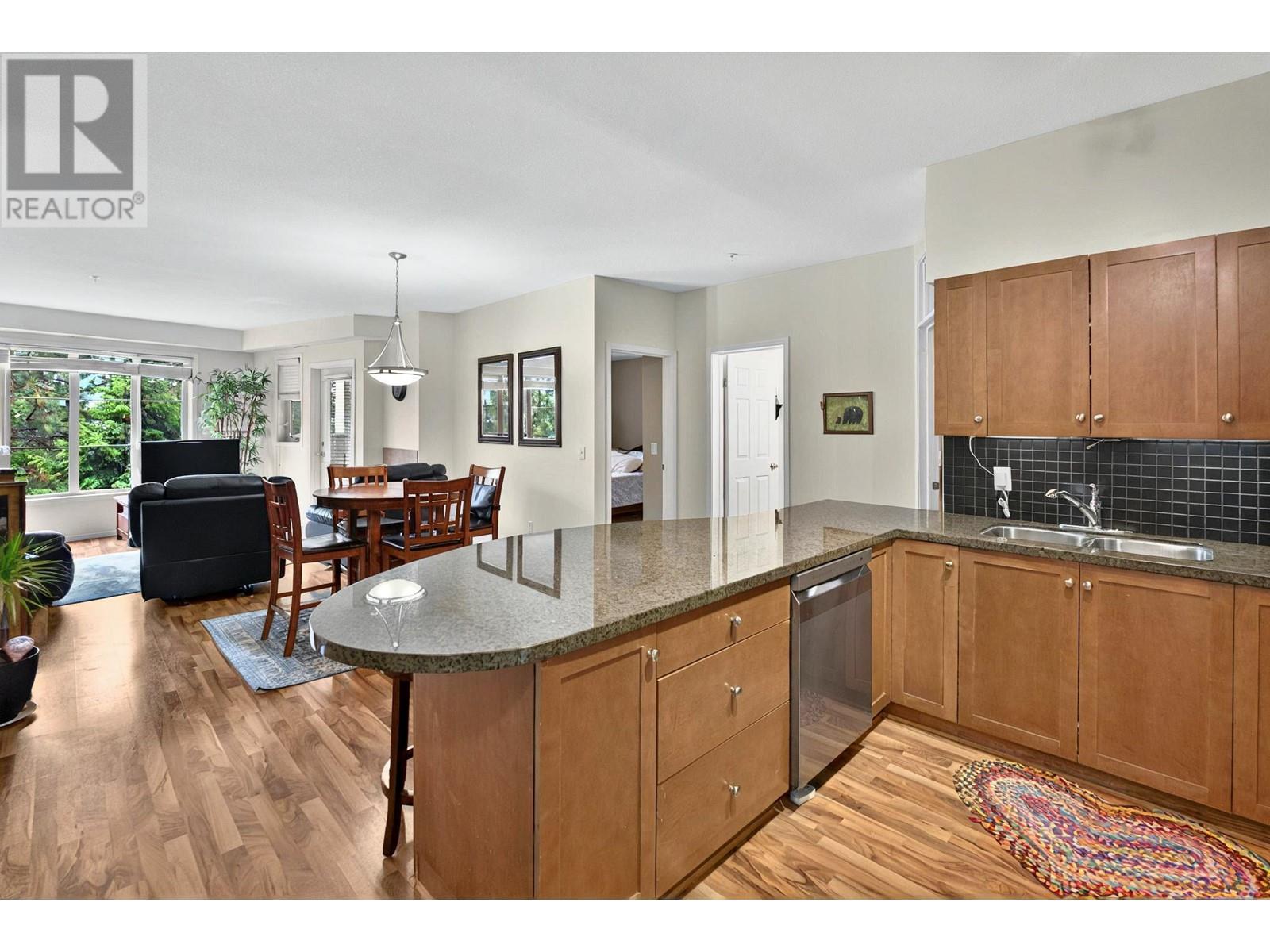 2206 1873 Country Club Drive, Kelowna