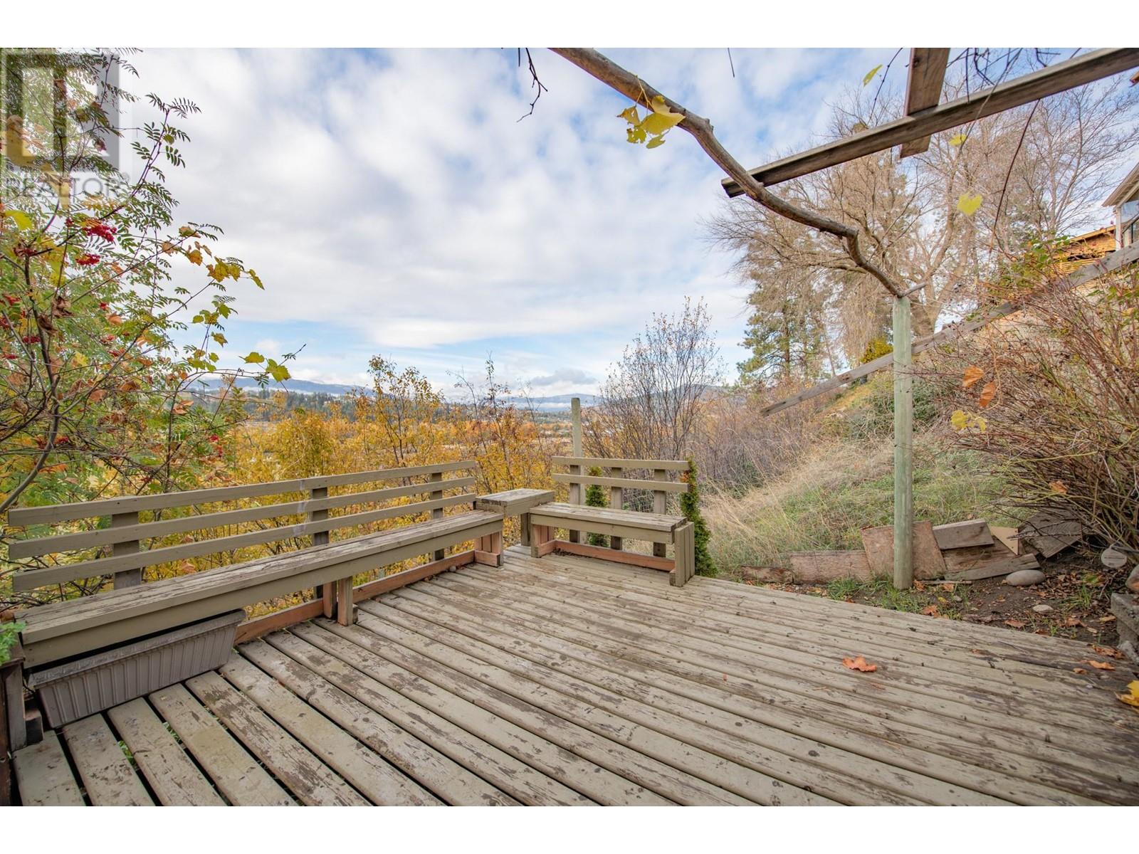  10580 Bonnie Drive, Lake Country