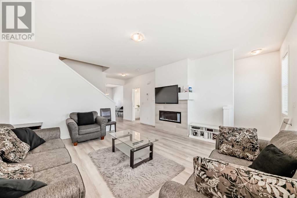 Single Family House for Sale in  Copperstone Manor SE Copperfield Calgary 