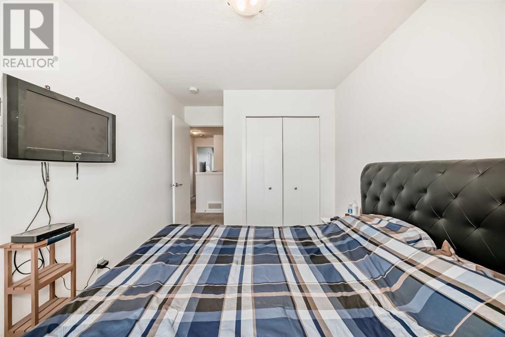 Single Family House for Sale in  Copperstone Manor SE Copperfield Calgary 