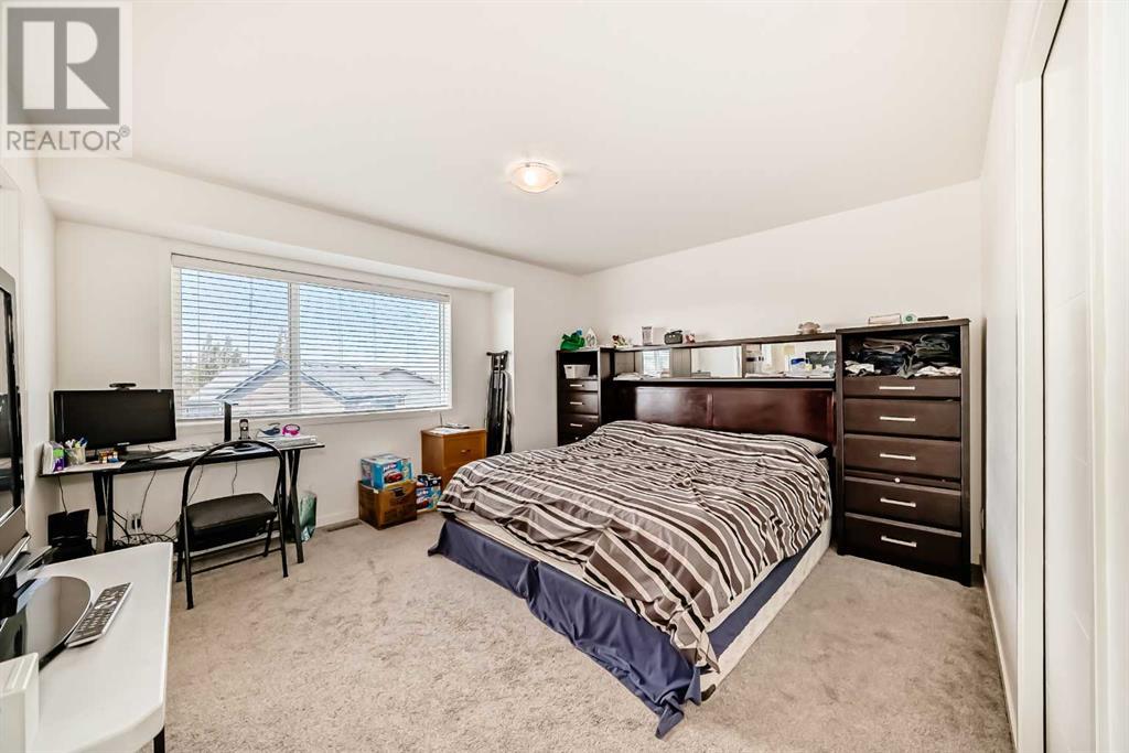 Single Family House for Sale in  Copperstone Manor SE Copperfield Calgary 