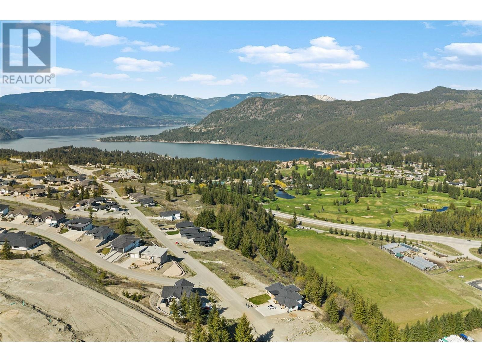 Photo 11 of 62 Highlands Drive, Blind Bay BC