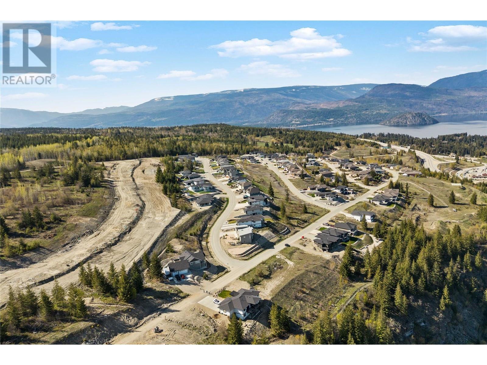 Photo 13 of 62 Highlands Drive, Blind Bay BC