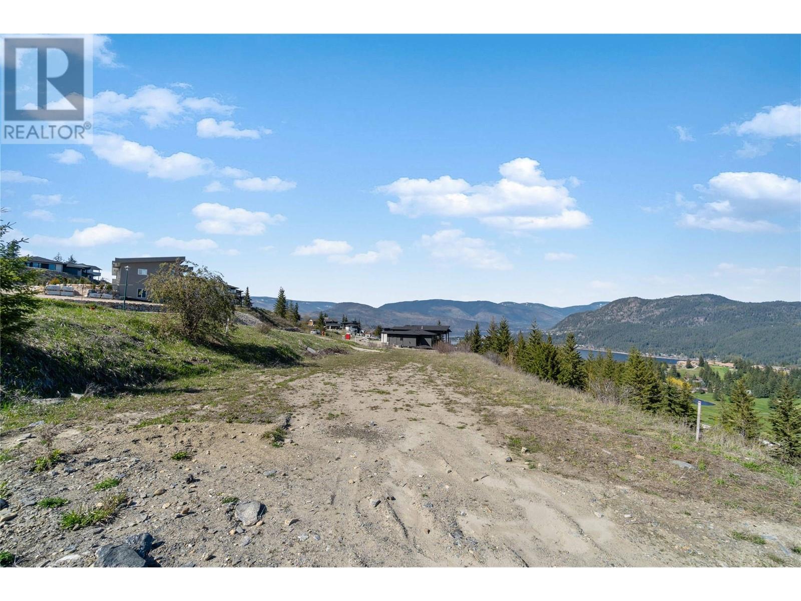 Photo 4 of 62 Highlands Drive, Blind Bay BC