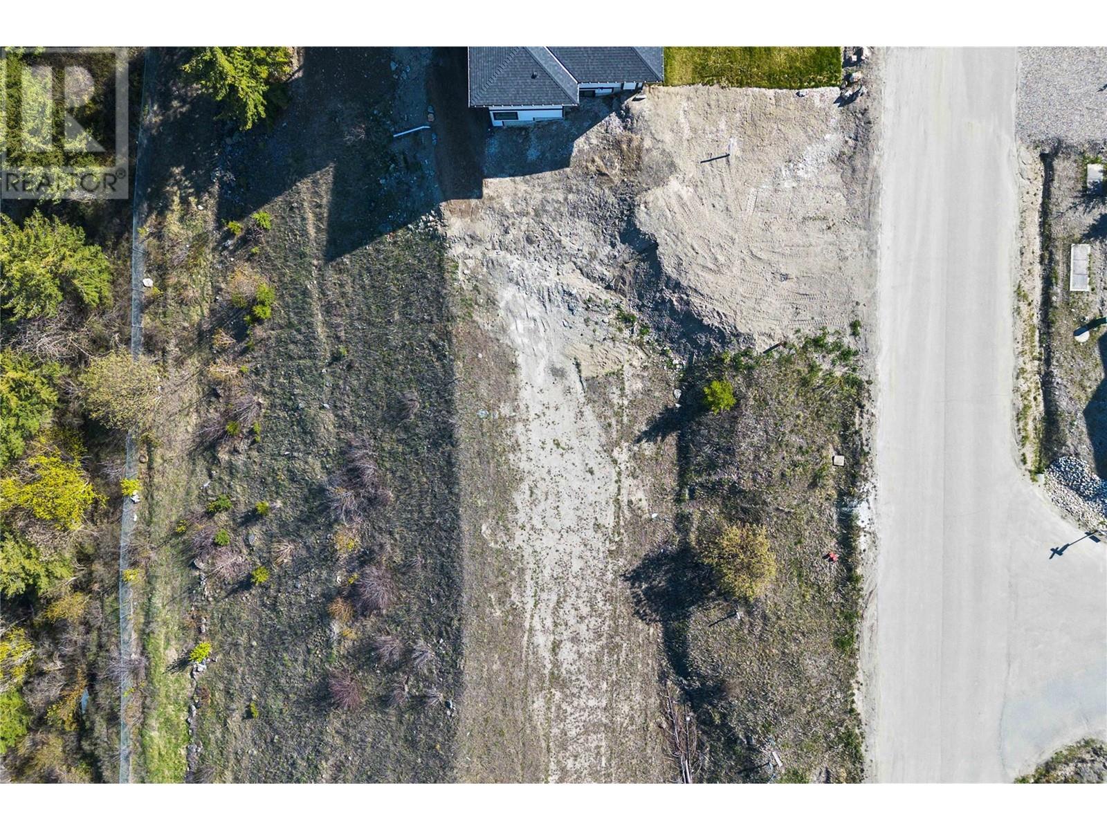 Photo 8 of 62 Highlands Drive, Blind Bay BC