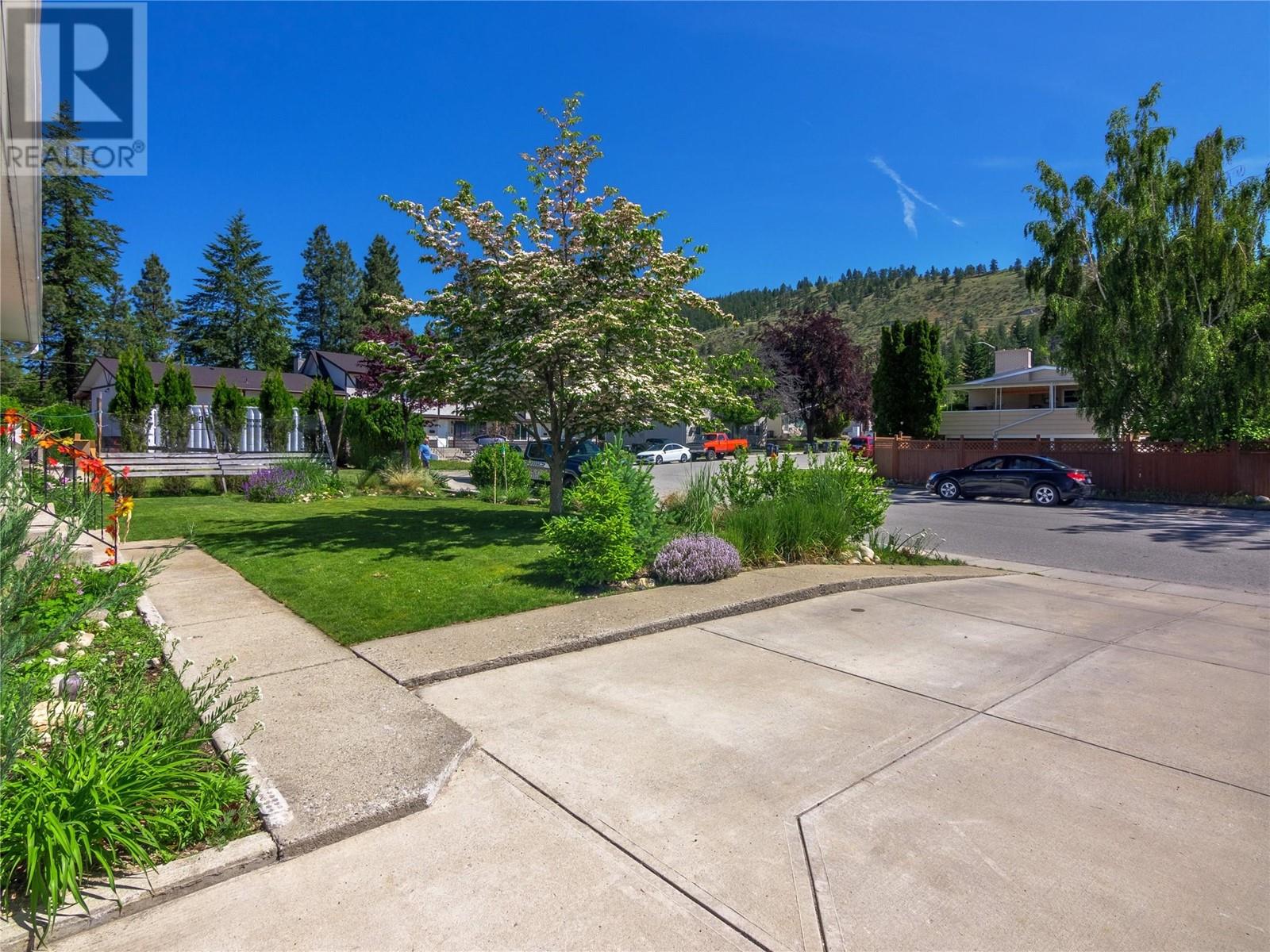  186 McPherson Crescent, Penticton