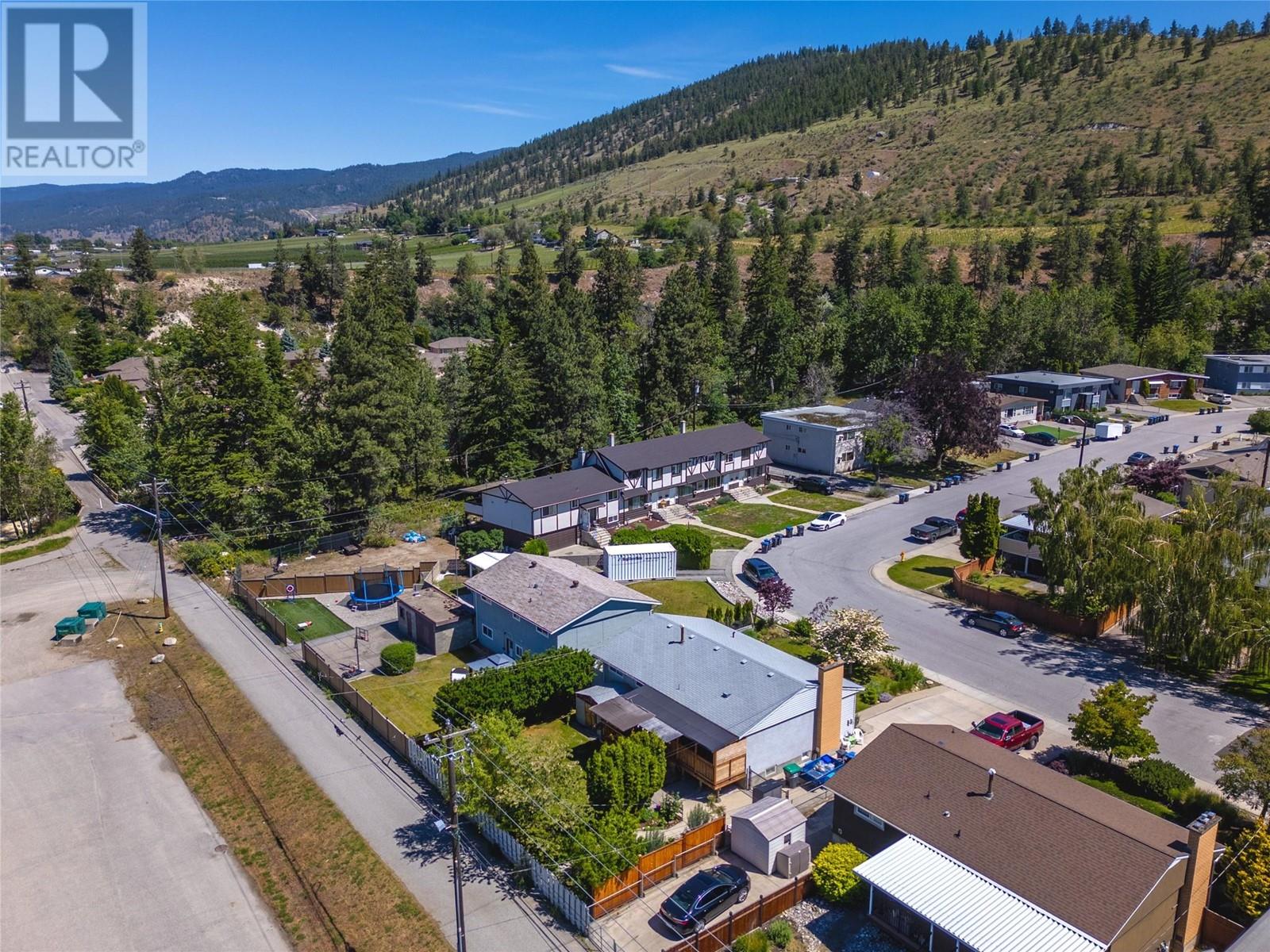  186 McPherson Crescent, Penticton