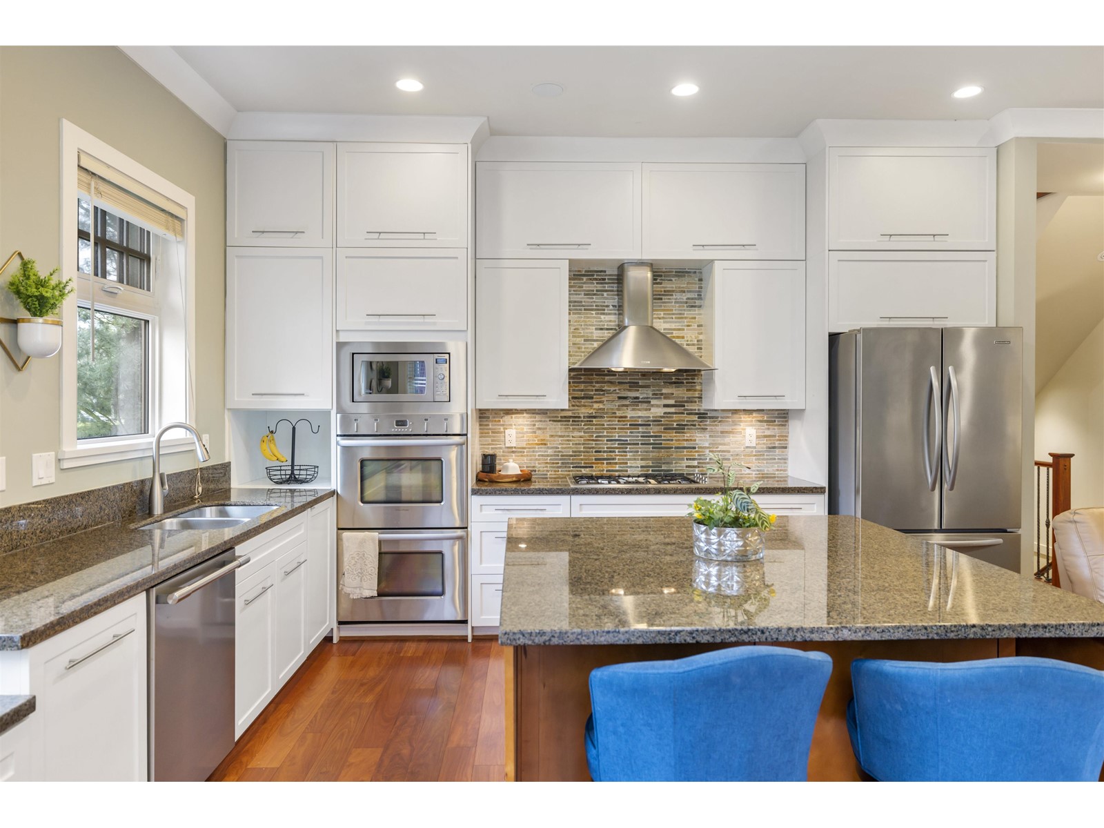 Photo 11 of 46 3109 161 Street, Surrey BC