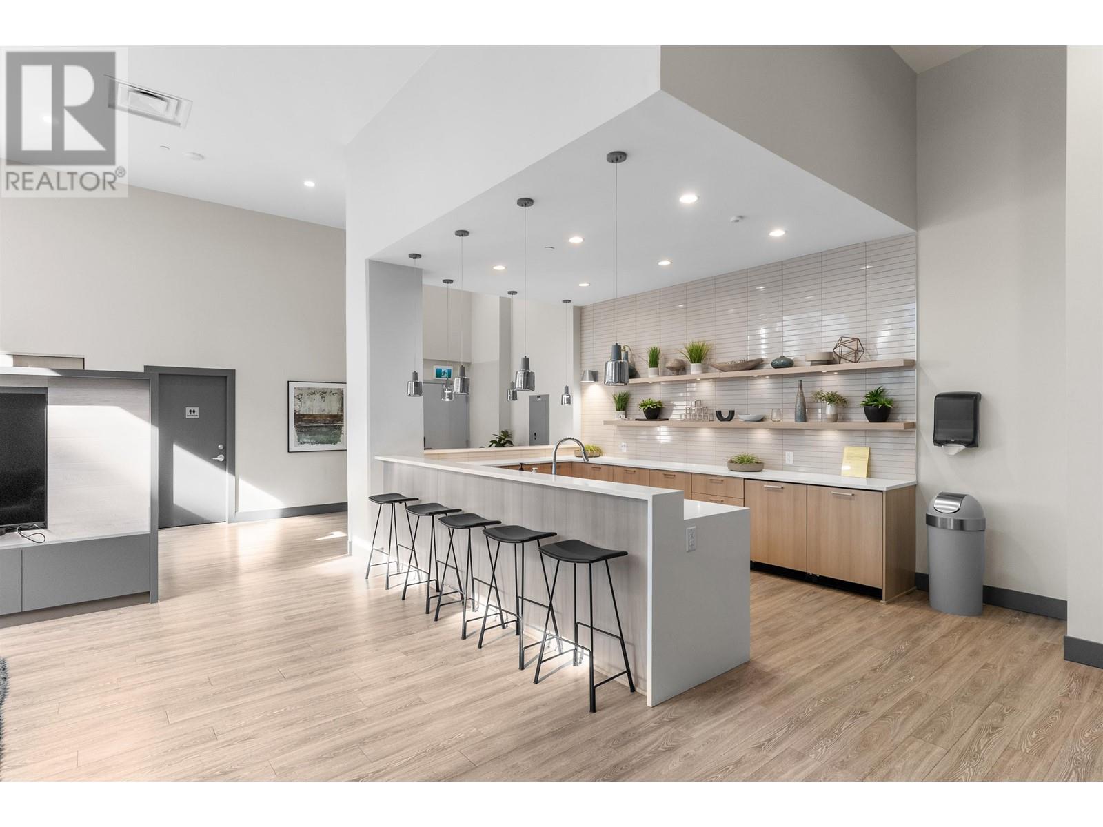 1306 8533 RIVER DISTRICT CROSSING, Vancouver real estate listing R3009171