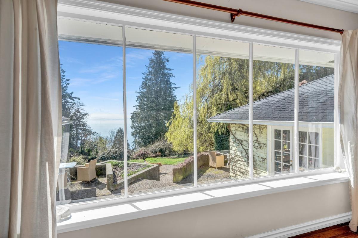 13706 MARINE DRIVE, White Rock real estate listing R2952897