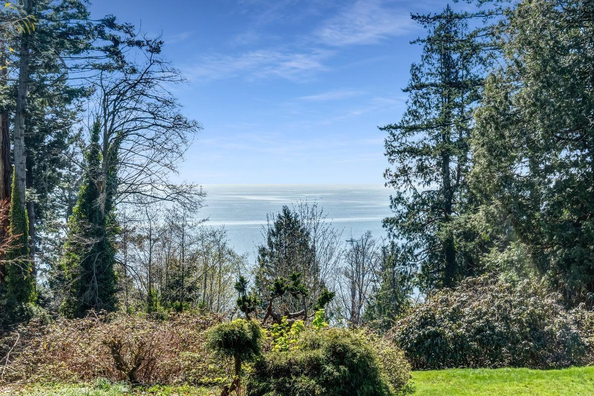 13706 MARINE DRIVE, White Rock real estate listing R2952897