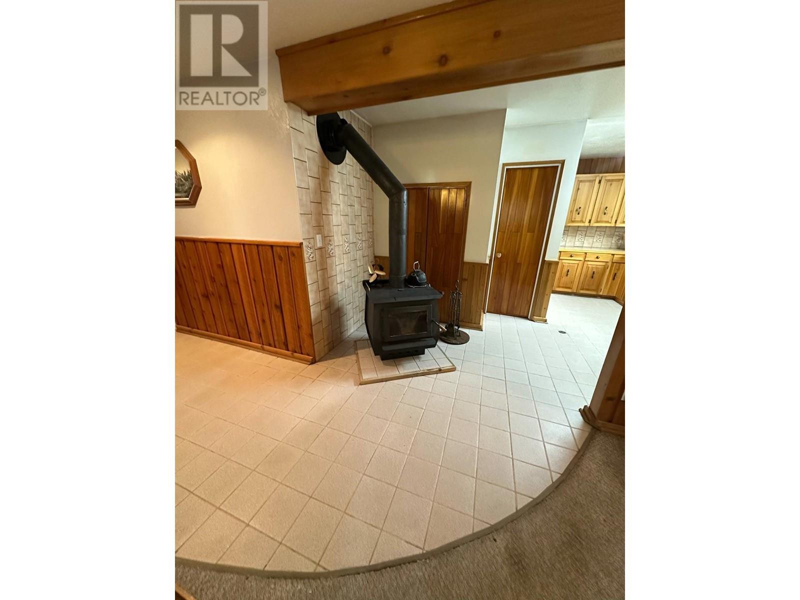 7047 Harrop-Procter Road, Harrop