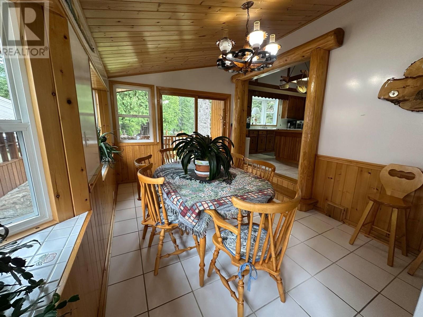 7047 Harrop-Procter Road, Harrop