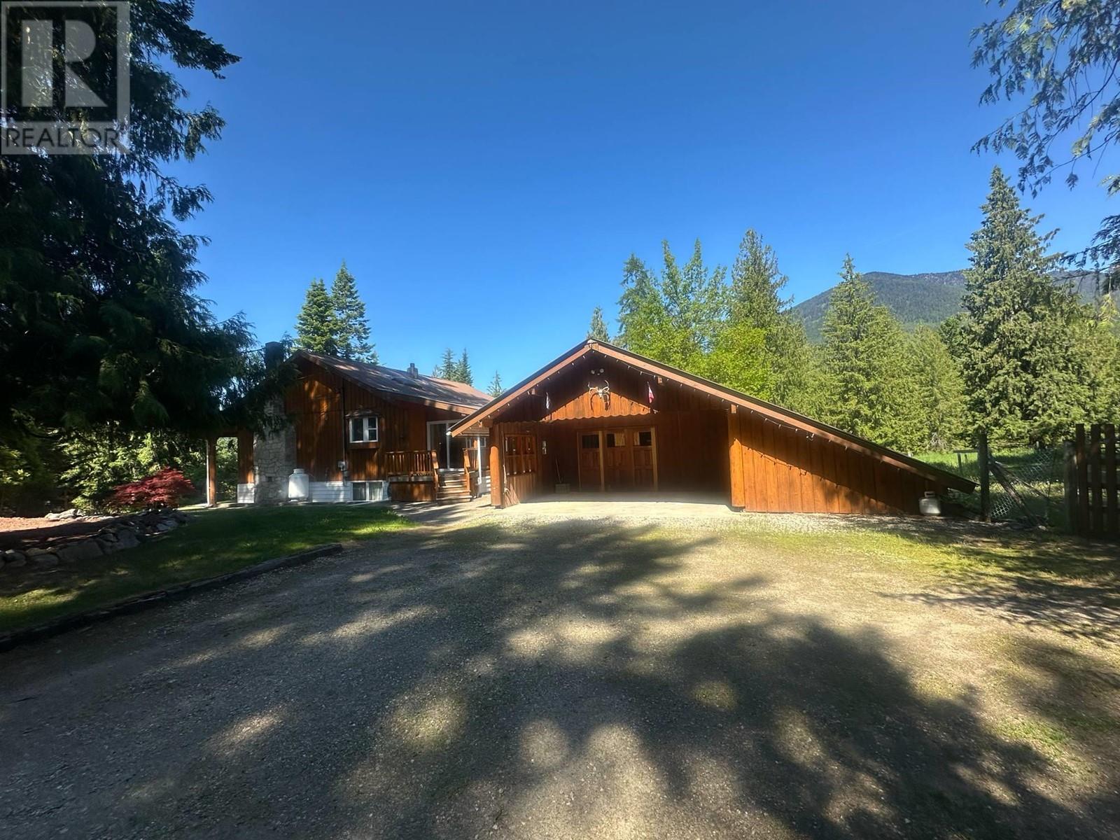 7047 Harrop-Procter Road, Harrop