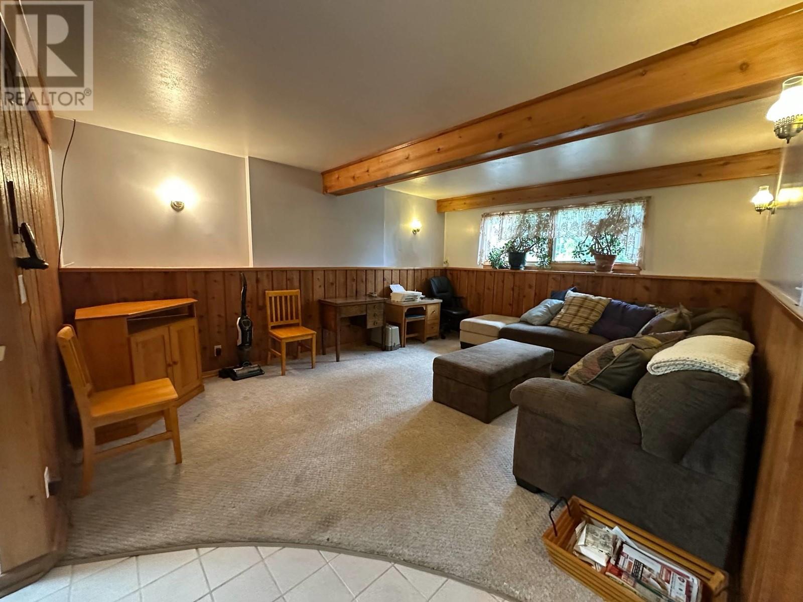 7047 Harrop-Procter Road, Harrop