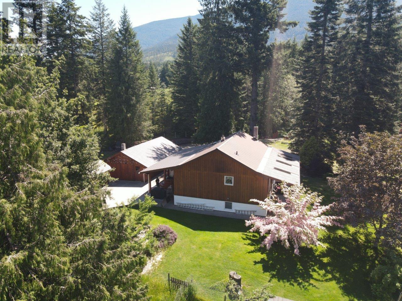 7047 Harrop-Procter Road, Harrop