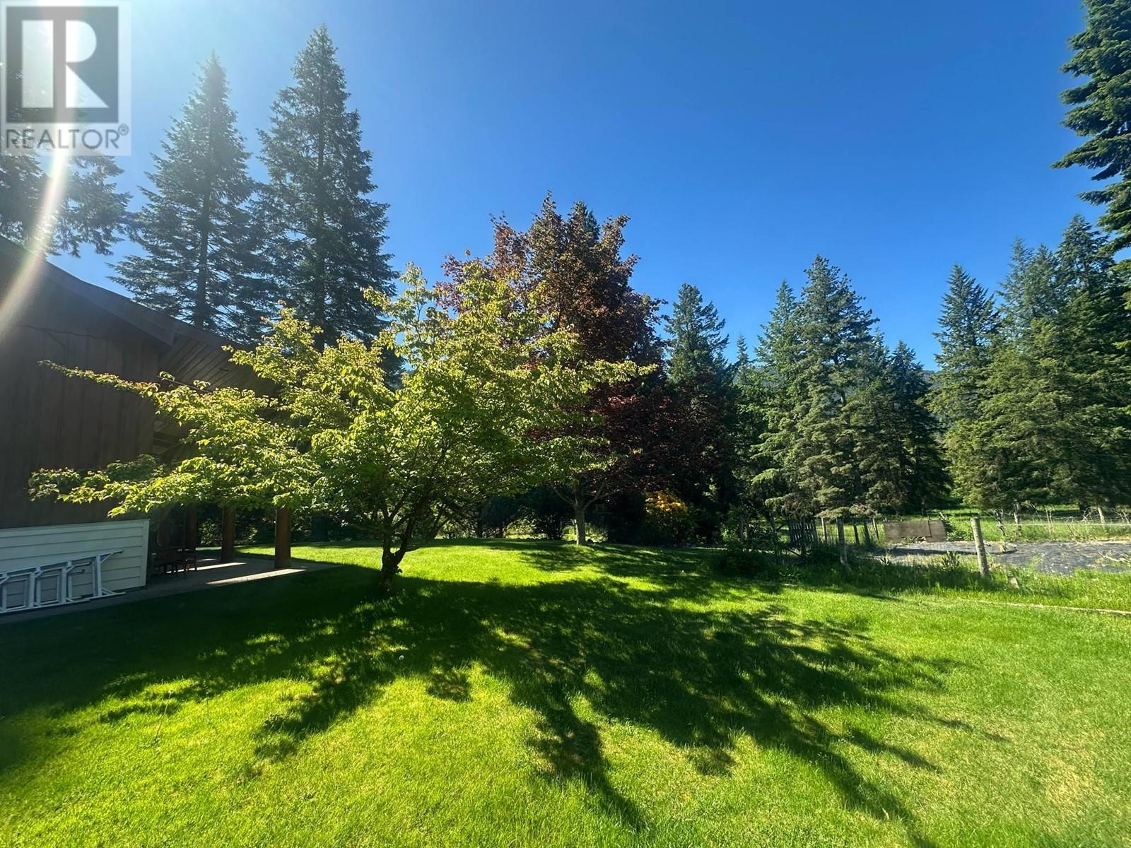 7047 Harrop-Procter Road, Harrop