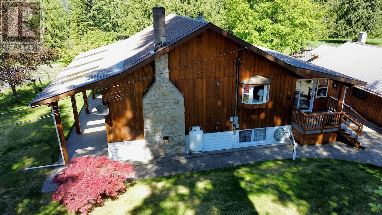 7047 Harrop-Procter Road, Harrop
