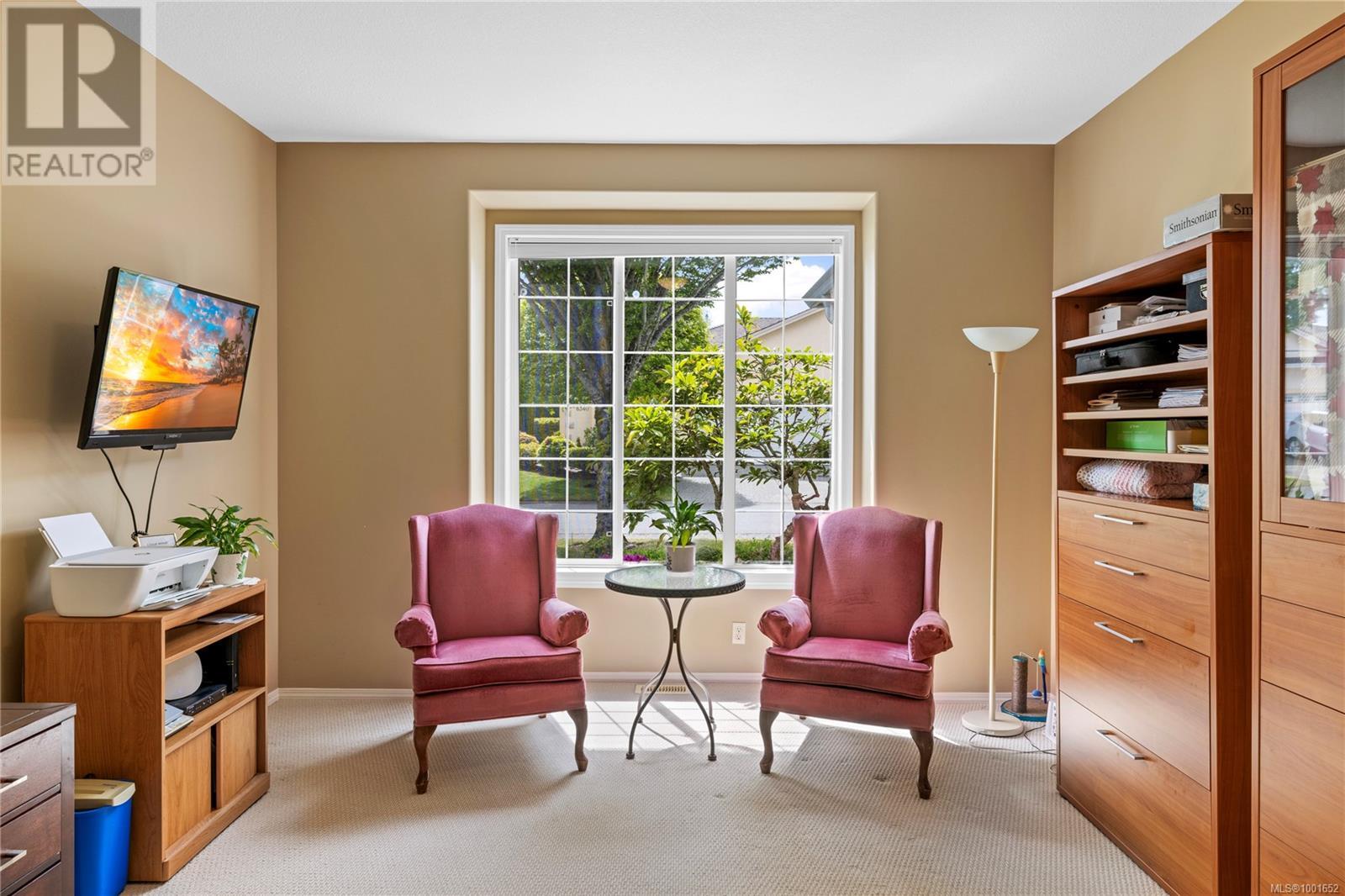 Photo 21 of 6339 Savary St, Nanaimo BC