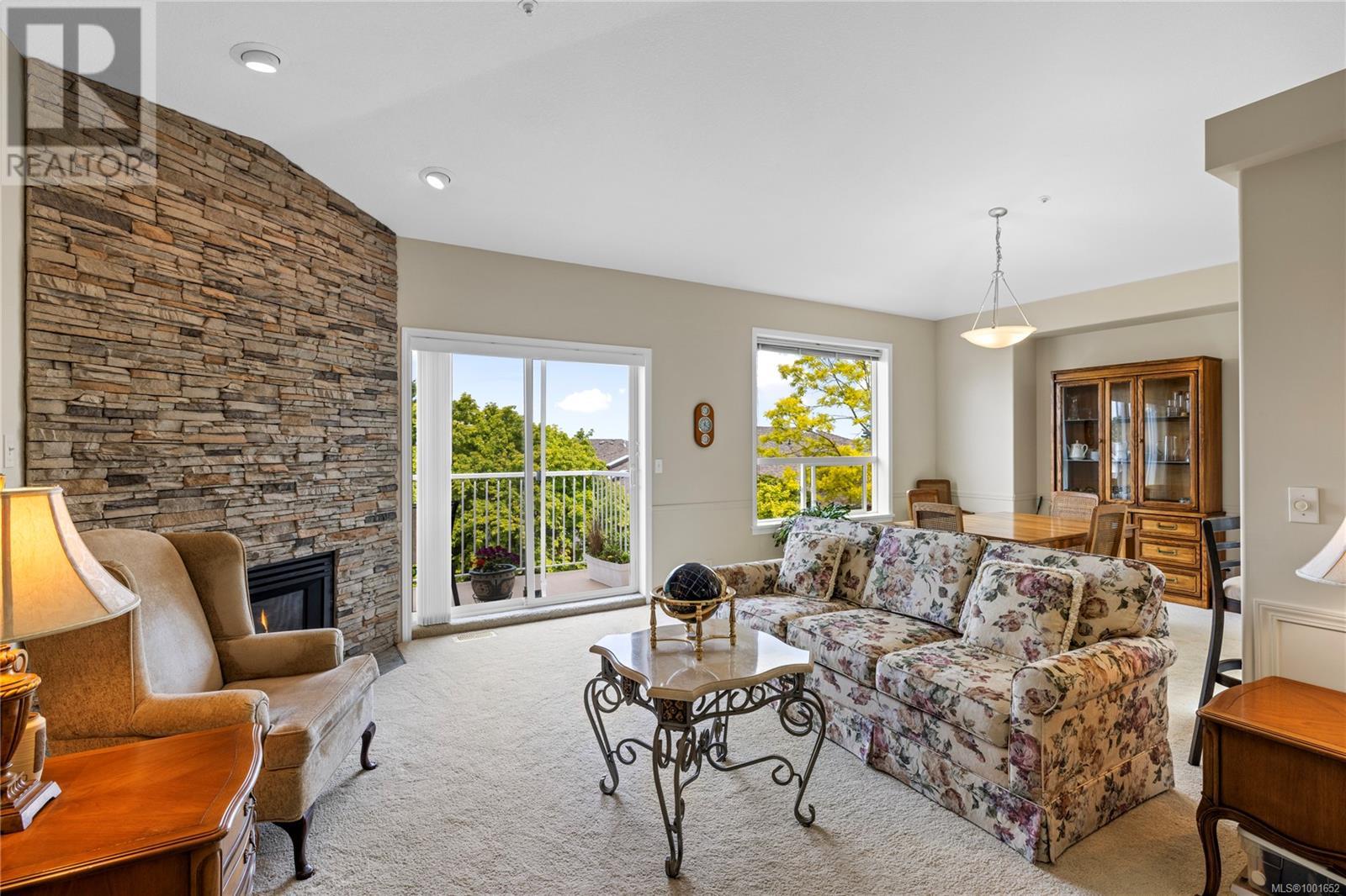 Photo 4 of 6339 Savary St, Nanaimo BC